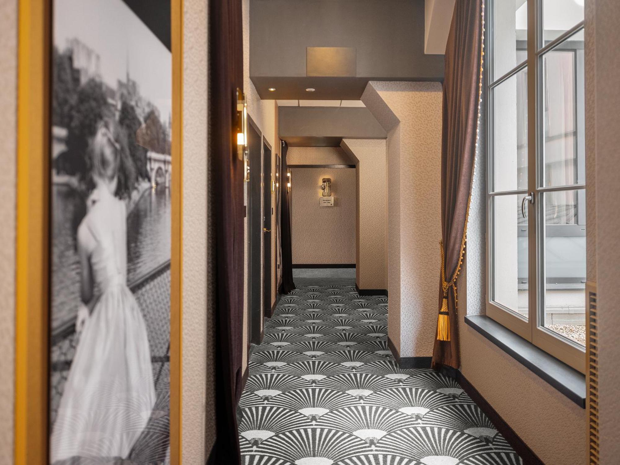 Hotel Niepce Paris, Curio Collection By Hilton Zewnętrze zdjęcie