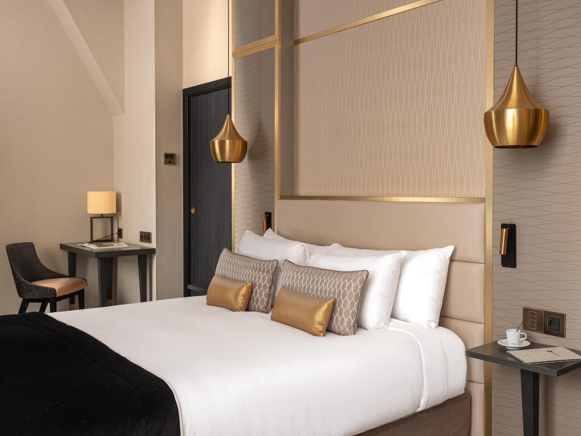 Hotel Niepce Paris, Curio Collection By Hilton Zewnętrze zdjęcie